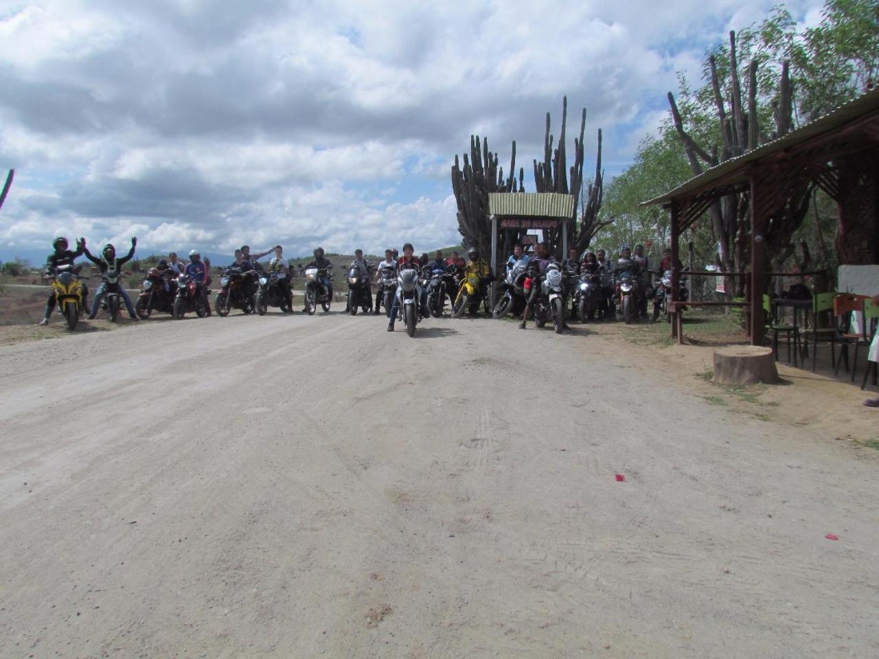 Alojamiento Casa De Campo Los Cactus Villavieja Esterno foto